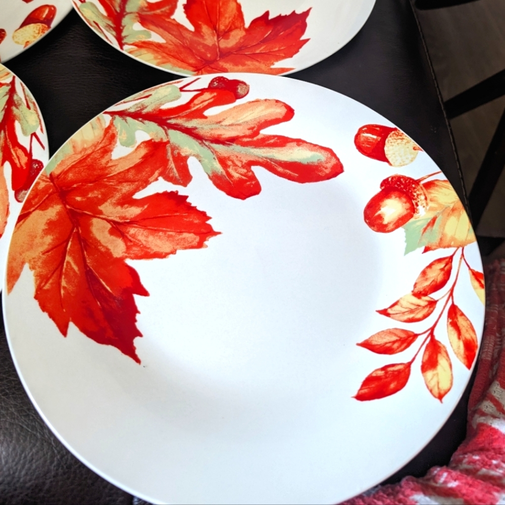 Royal Norfolk NWOT fall leaves and acorns on white lot 3‎ 10" ceramic plates